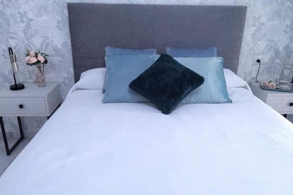 Rent4 Malaga Yolamar