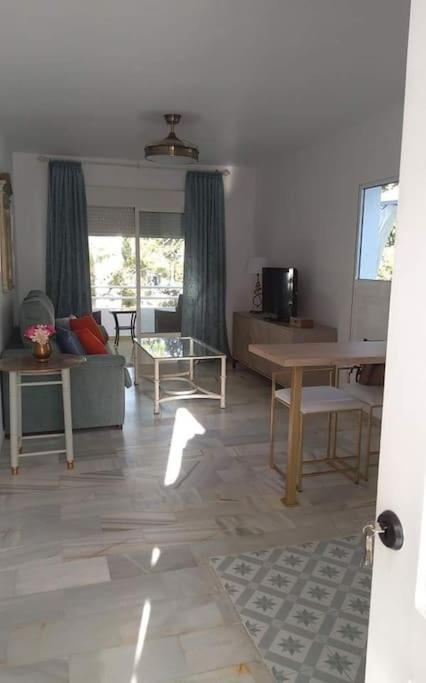 Rent4 Malaga Yolamar Appartamento
